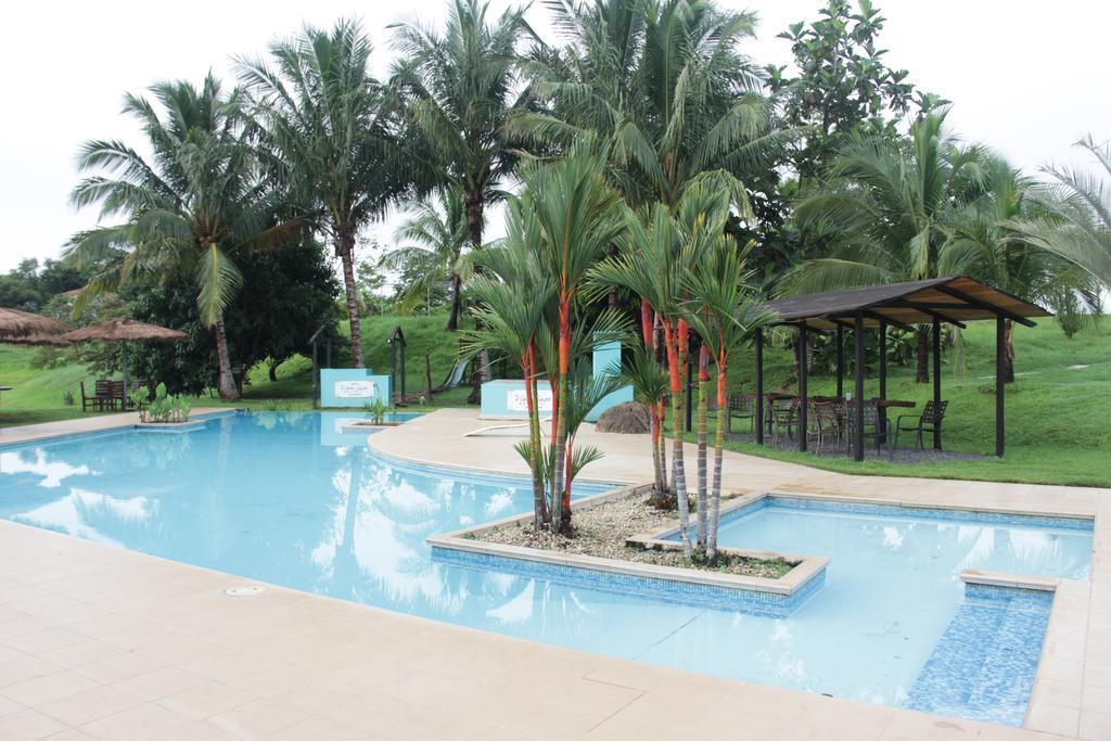 Hotel Vista Lago Santiago Exterior photo