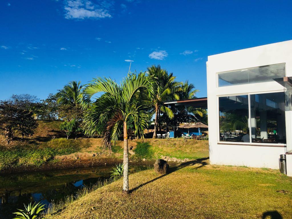 Hotel Vista Lago Santiago Exterior photo